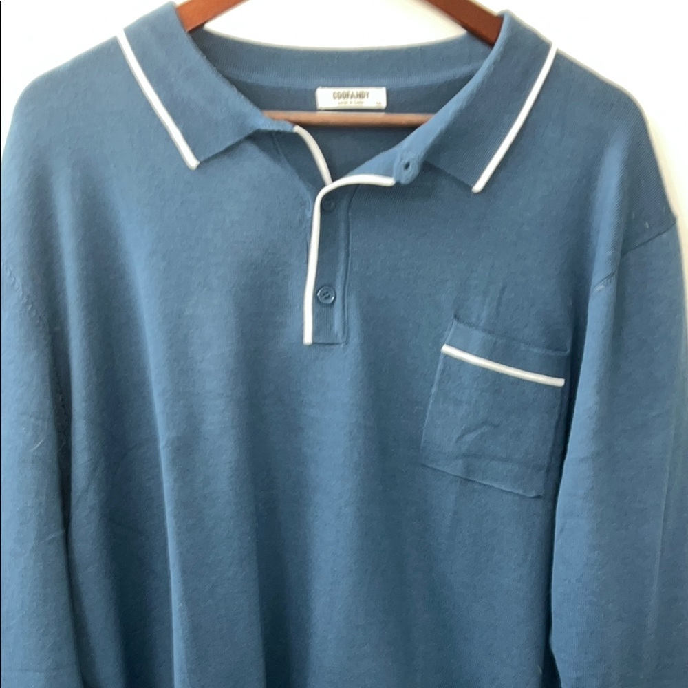 Coofandy Size XL Soft Blue Polo Shirt with White Trim. NWOT.